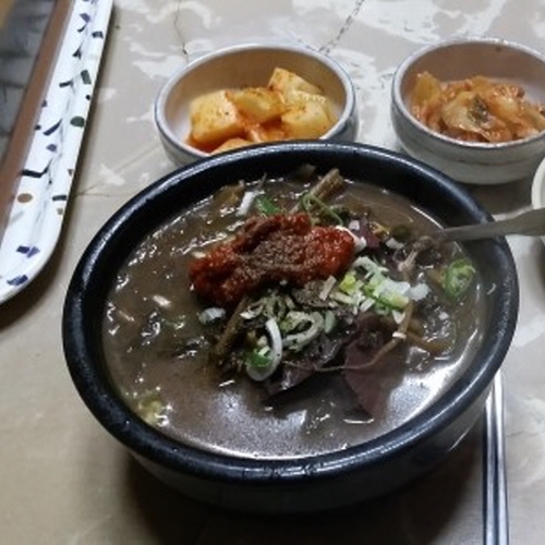 �������屹