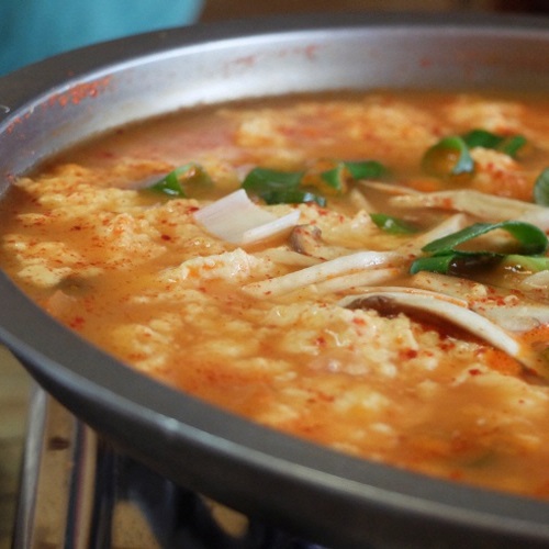 ���κ�����