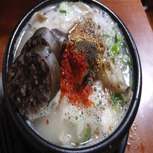 뱹