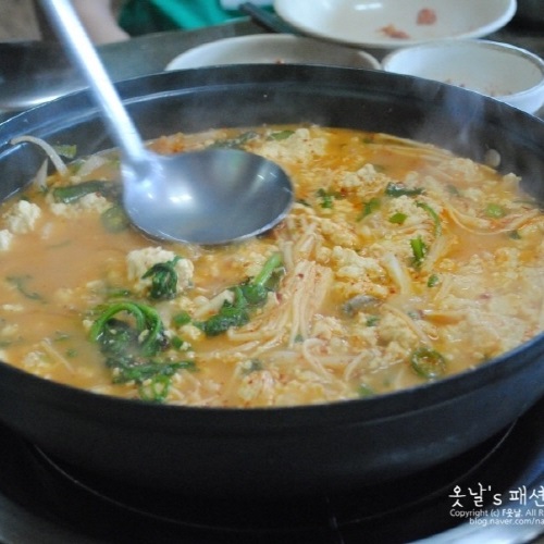 ���κ�����