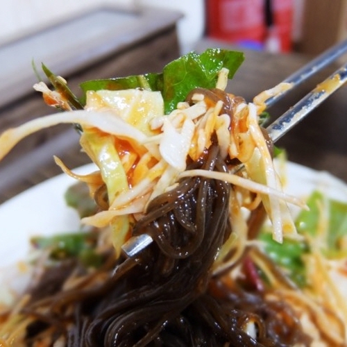 ������ ��