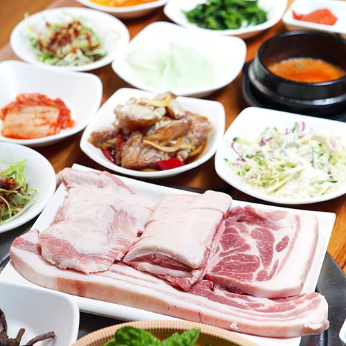 ����������