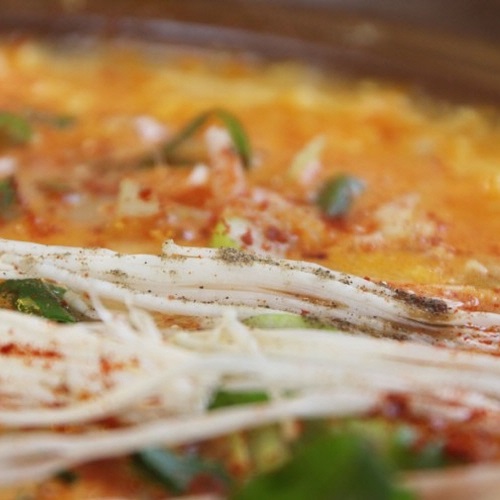 ���κ�����