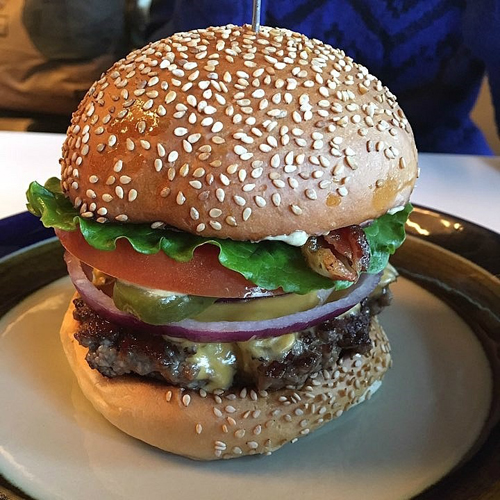 garlic cheese bacon burger