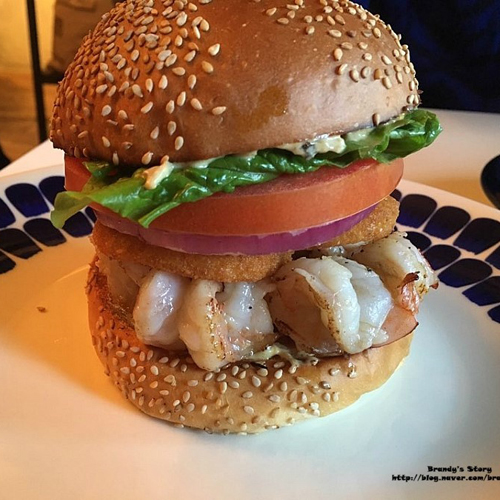 onion & shrimp burger