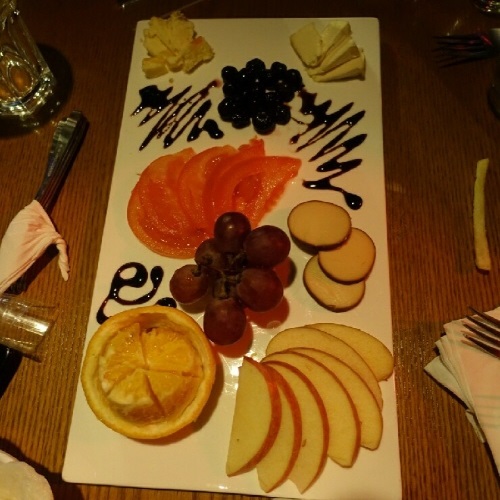 FRUIT & CHEESE