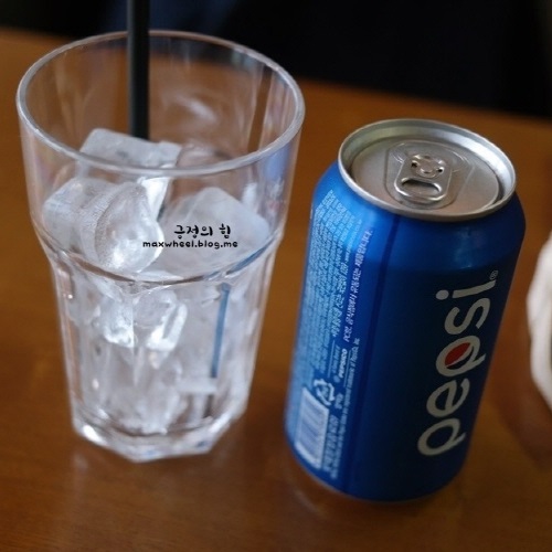 ź������