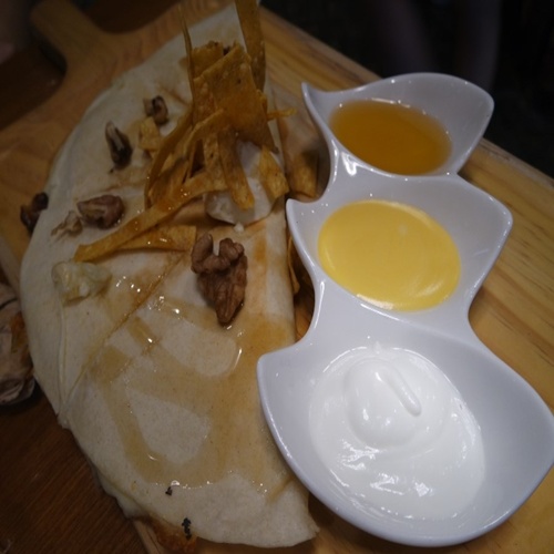 ġ 